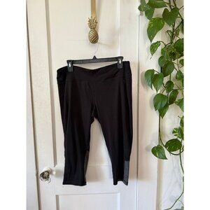 Danskin now women’s size large fitted leggings